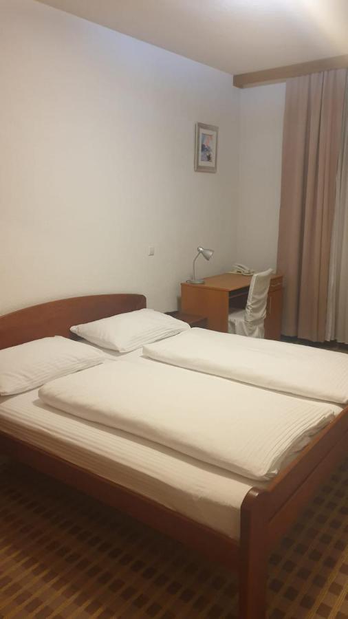Hotel Knez Купрес Екстериор снимка