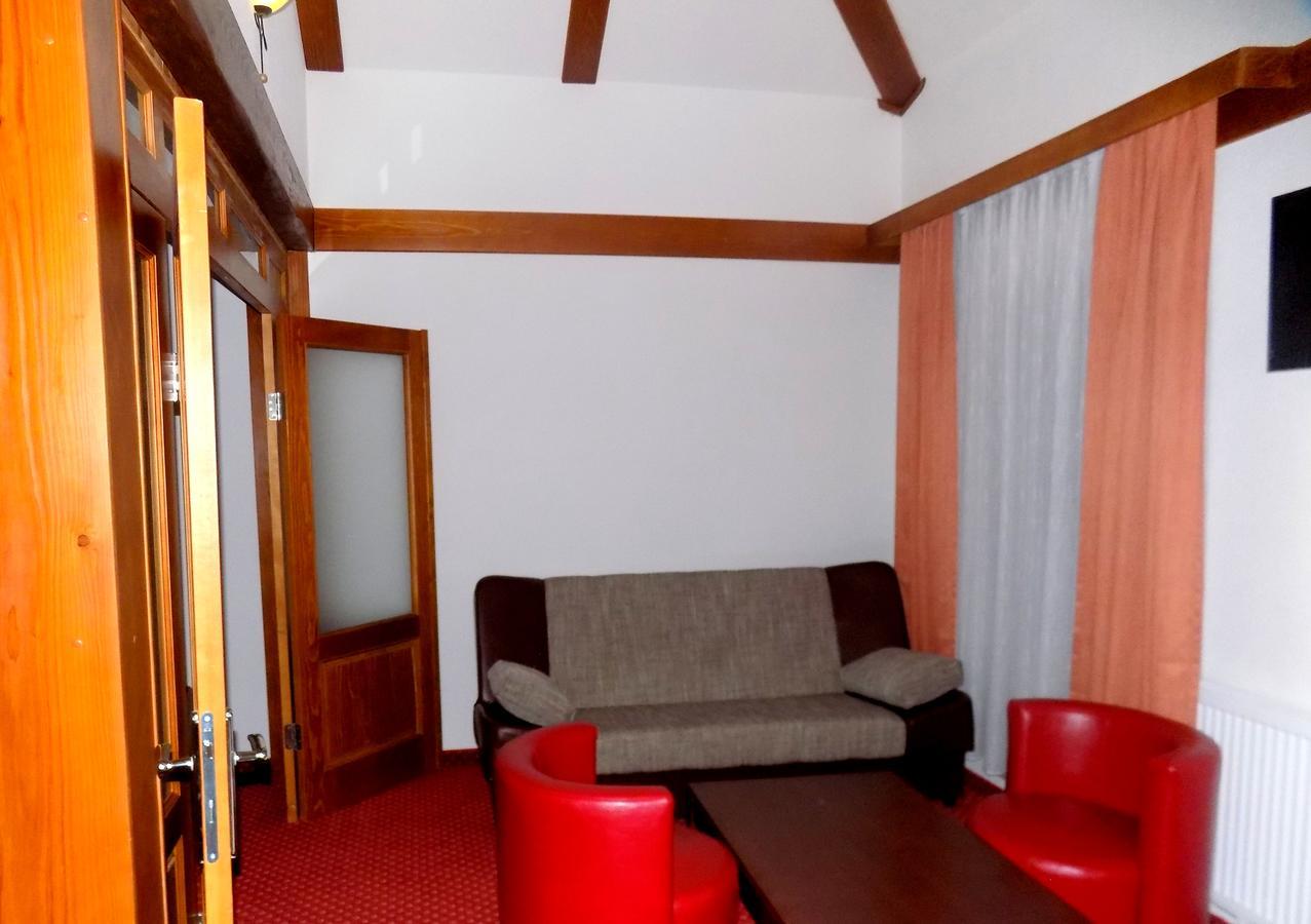 Hotel Knez Купрес Екстериор снимка